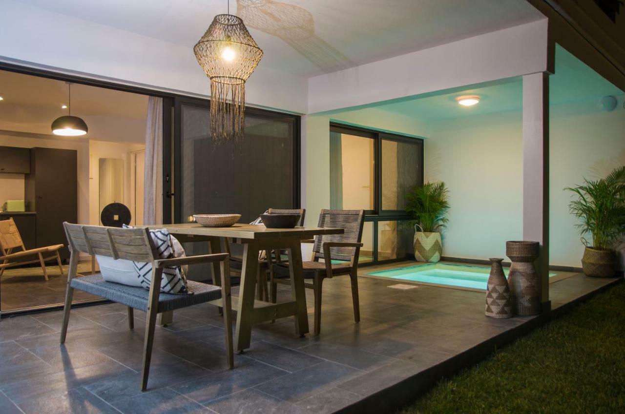 Thea Suites Potidea Nea Poteidaia Exterior photo